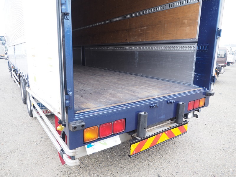 いすゞ ギガ ウイング車 大型 QKG-CYJ77A 年式 H27[写真23]