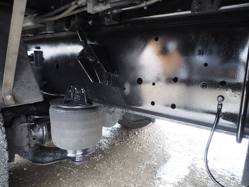 いすゞ ギガ ウイング車 大型 QKG-CYJ77A 年式 H27[写真34]