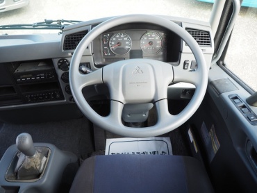 三菱ふそう ファイター ウイング車 中型 SKG-FK64F 年式 H23 [写真28]