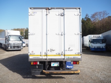 いすゞ エルフ 冷凍バン 小型 TKG-NPR85AN 年式 H26 [写真05]