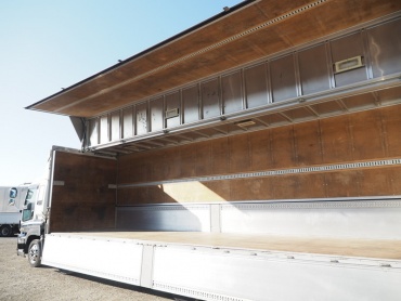 いすゞ ギガ ウイング車 大型 QKG-CYJ77A 年式 H25 [写真15]