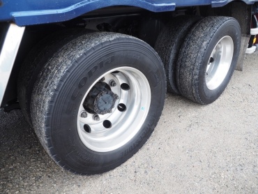 いすゞ ギガ ウイング車 大型 QKG-CYJ77A 年式 H27 [写真40]