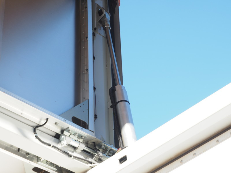 いすゞ フォワード ウイング車 中型 TKG-FRR90T2 年式 H27[写真14]