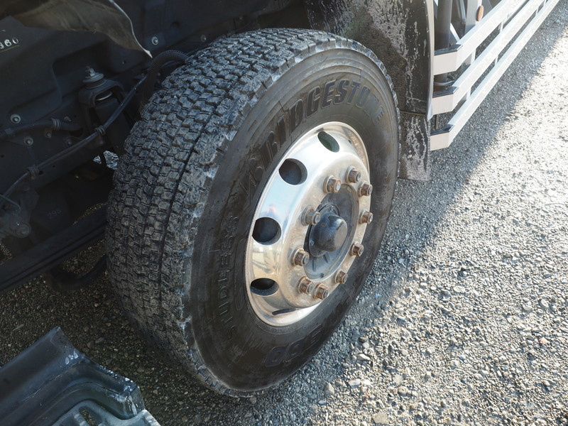 いすゞ ギガ 冷凍バン 大型 QKG-CYL77A 年式 H26[写真38]