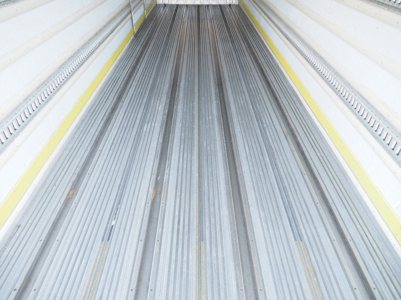 いすゞ ギガ 冷凍バン 大型 QKG-CYL77A 年式 H26[写真14]