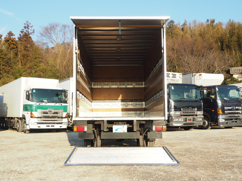 いすゞ エルフ バン車 小型 BKG-NPR85AN 年式 H21[写真09]