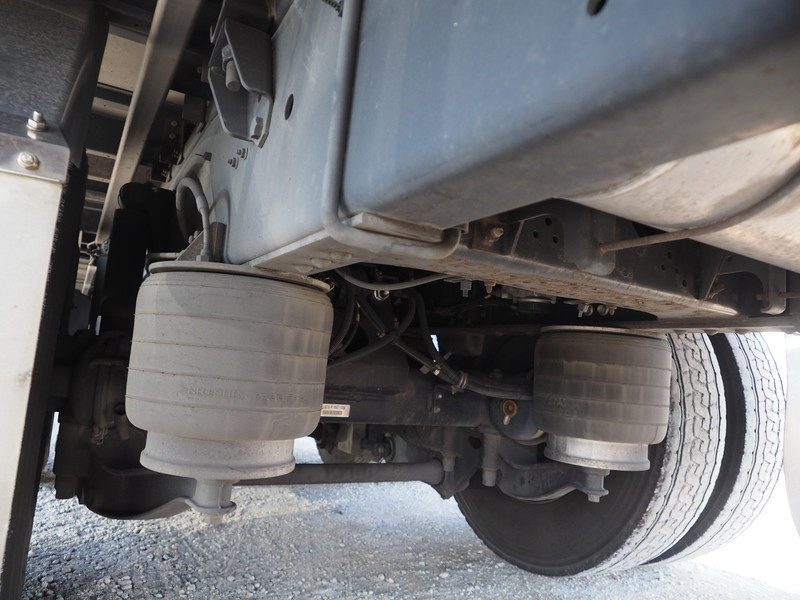 いすゞ ギガ 冷凍ウイング 大型 QKG-CYL77A 年式 H26[写真35]