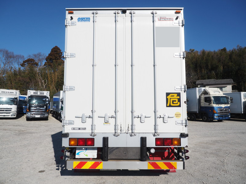 いすゞ ギガ 冷凍ウイング 大型 QKG-CYL77A 年式 H26[写真05]