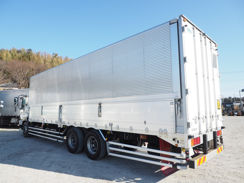 いすゞ ギガ 冷凍ウイング 大型 QKG-CYL77A 年式 H26[写真06]