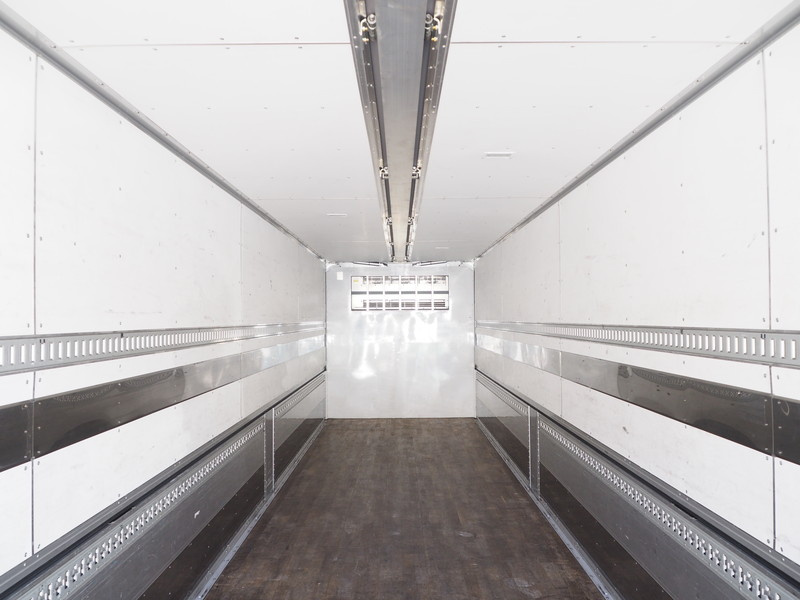 いすゞ ギガ 冷凍ウイング 大型 QKG-CYL77A 年式 H26[写真20]