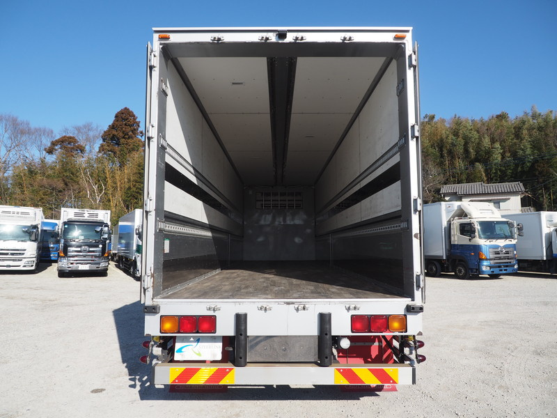 いすゞ ギガ 冷凍ウイング 大型 QKG-CYL77A 年式 H26[写真19]