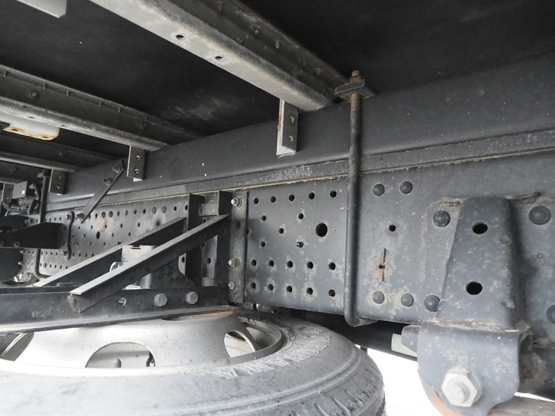 いすゞ エルフ バン車 小型 BDG-NPR85AN 年式 H21[写真25]