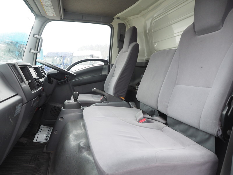 いすゞ エルフ バン車 小型 BDG-NPR85AN 年式 H21[写真22]