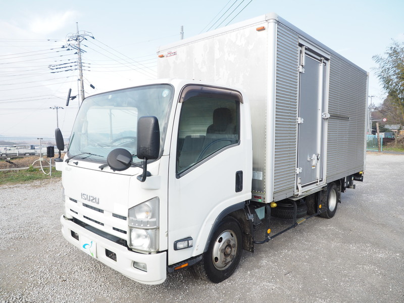 いすゞ エルフ バン車 小型 SKG-NPR85AN 年式 H23[写真01]