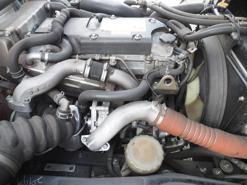 いすゞ フォワード 冷凍バン 中型 TKG-FRR90T2 年式 H25[写真33]