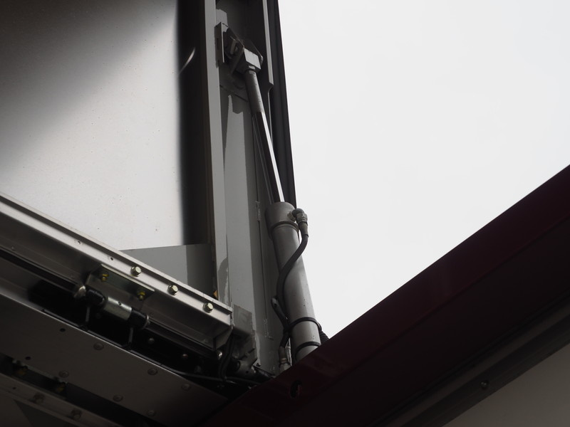 いすゞ フォワード ウイング車 中型 TKG-FRR90S2 年式 H27[写真15]