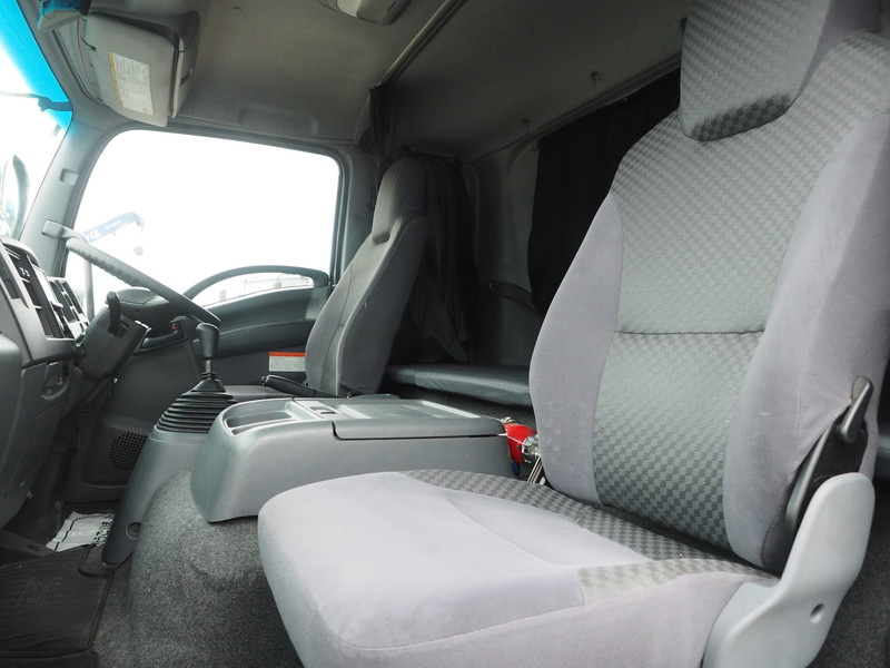 いすゞ フォワード ウイング車 中型 TKG-FRR90S2 年式 H27[写真34]