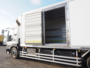 いすゞ ギガ 冷凍バン 大型 QKG-CYL77A 年式 H26 [写真11]