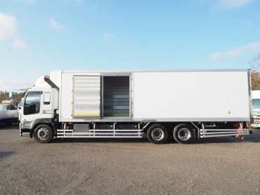 いすゞ ギガ 冷凍バン 大型 QKG-CYL77A 年式 H26 [写真10]