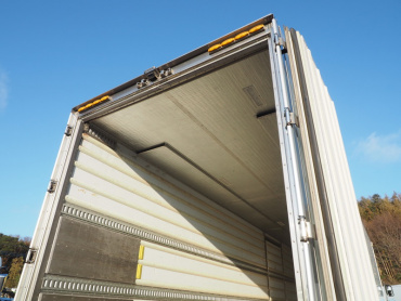 いすゞ ギガ 冷凍バン 大型 QKG-CYL77A 年式 H26 [写真15]