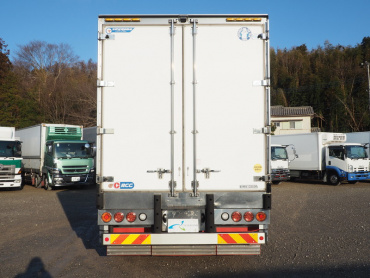 いすゞ ギガ 冷凍バン 大型 QKG-CYL77A 年式 H26 [写真05]