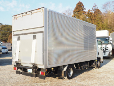 いすゞ エルフ バン車 小型 BKG-NPR85AN 年式 H21 [写真04]