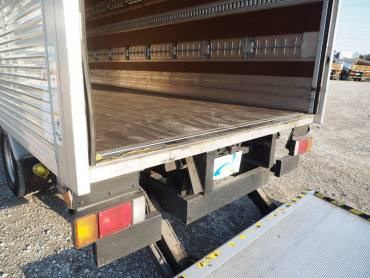 いすゞ エルフ バン車 小型 BKG-NPR85AN 年式 H21 [写真16]