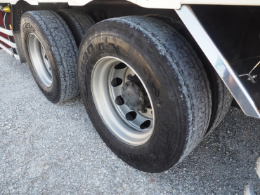 いすゞ ギガ 冷凍ウイング 大型 QKG-CYL77A 年式 H26 [写真43]