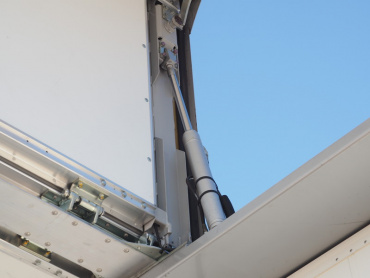 いすゞ ギガ 冷凍ウイング 大型 QKG-CYL77A 年式 H26 [写真14]