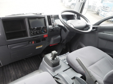 いすゞ エルフ バン車 小型 BDG-NPR85AN 年式 H21 [写真20]