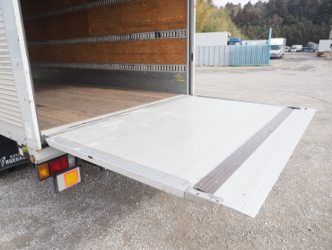 いすゞ エルフ バン車 小型 BDG-NPR85AN 年式 H21 [写真15]