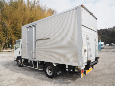 いすゞ エルフ バン車 小型 BDG-NPR85AN 年式 H21 [写真06]