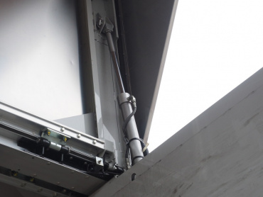 いすゞ フォワード ウイング車 中型 TKG-FRR90S2 年式 H27 [写真10]