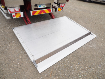 いすゞ フォワード ウイング車 中型 TKG-FRR90S2 年式 H27 [写真26]