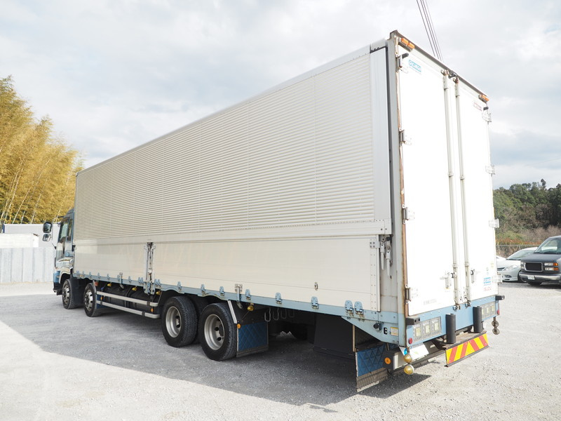 いすゞ ギガ ウイング車 大型 QKG-CYJ77A 年式 H26[写真05]