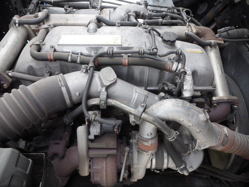 いすゞ ギガ ウイング車 大型 QKG-CYJ77A 年式 H26[写真38]