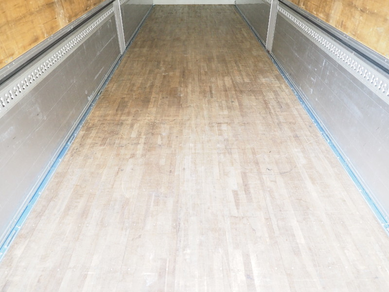 いすゞ ギガ ウイング車 大型 QKG-CYJ77A 年式 H26[写真18]