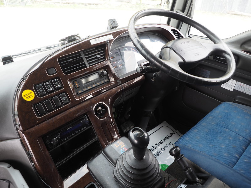 いすゞ ギガ ウイング車 大型 QKG-CYJ77A 年式 H24[写真31]