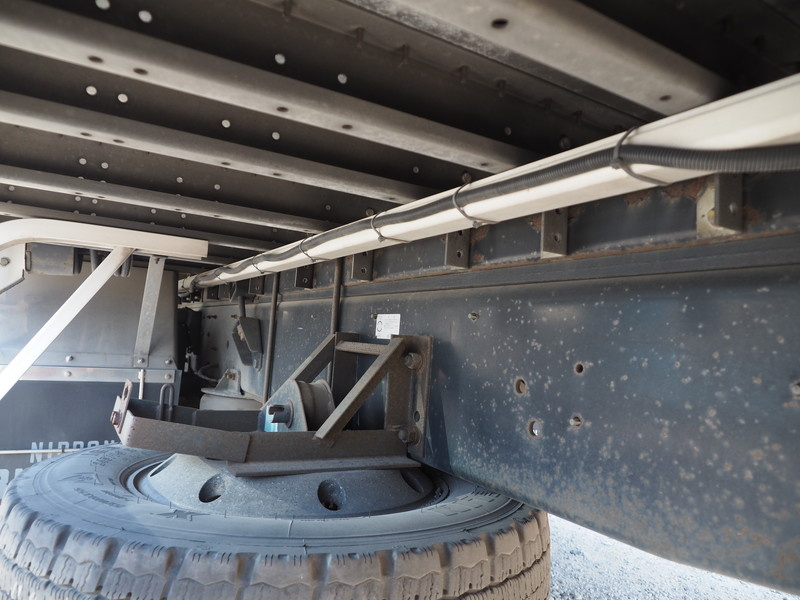 いすゞ ギガ ウイング車 大型 PKG-CYJ77W8A 年式 H19[写真40]