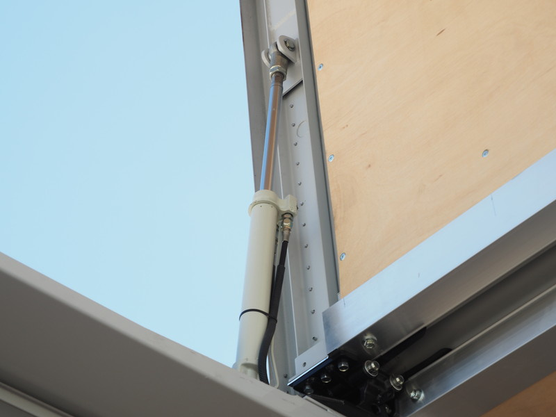 日野 レンジャー 冷凍ウイング 中型 TKG-FD7JLAG 年式 H28[写真16]