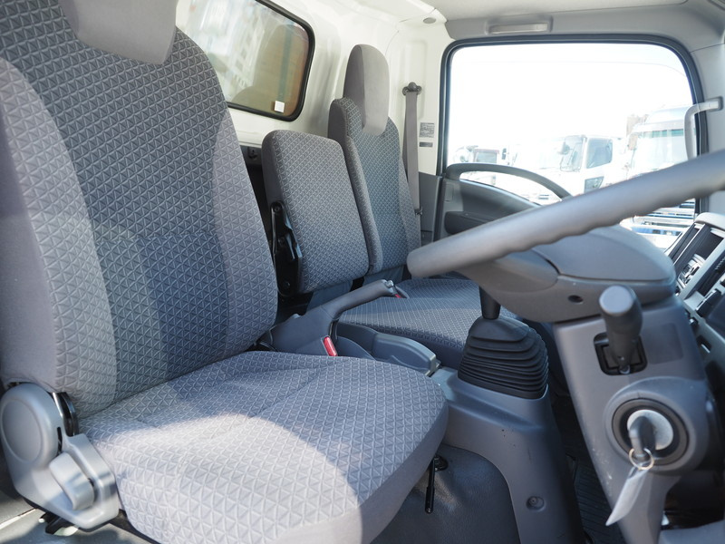 いすゞ エルフ 平ボディ 小型 TRG-NPR85AR 年式 H29[写真22]