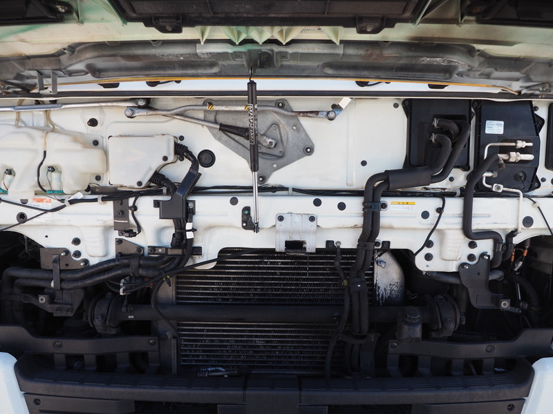 いすゞ ギガ ウイング車 大型 QKG-CYJ77A 年式 H25[写真41]