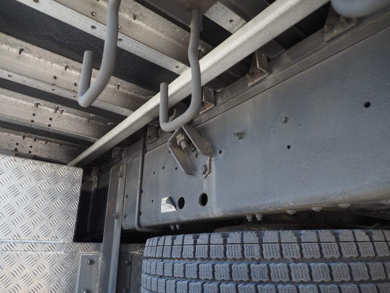 いすゞ ギガ ウイング車 大型 QKG-CYJ77A 年式 H25[写真38]