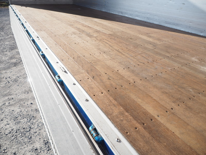 三菱ふそう ファイター ウイング車 中型 PDG-FK64F 年式 H21[写真19]