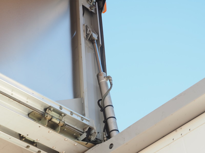 三菱ふそう ファイター ウイング車 中型 PDG-FK64F 年式 H21[写真15]