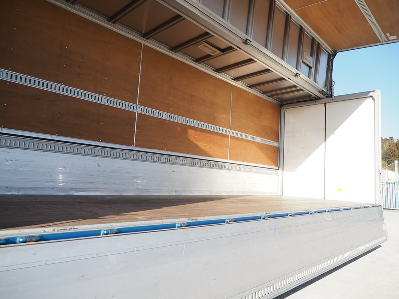 三菱ふそう ファイター ウイング車 中型 PDG-FK64F 年式 H21[写真17]