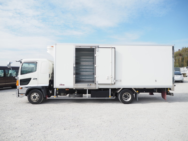 日野 レンジャー 冷凍バン 中型 TKG-FD9JLAG 年式 H25[写真09]