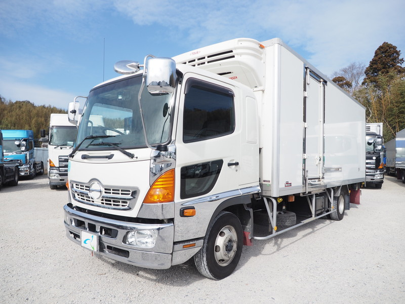 日野 レンジャー 冷凍バン 中型 TKG-FD9JLAG 年式 H25[写真01]