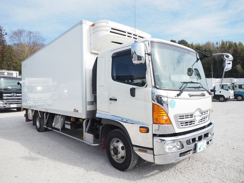 日野 レンジャー 冷凍バン 中型 TKG-FD9JLAG 年式 H25[写真03]