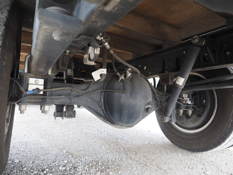 いすゞ エルフ 平ボディ 小型 TRG-NPR85AR 年式 H27[写真28]